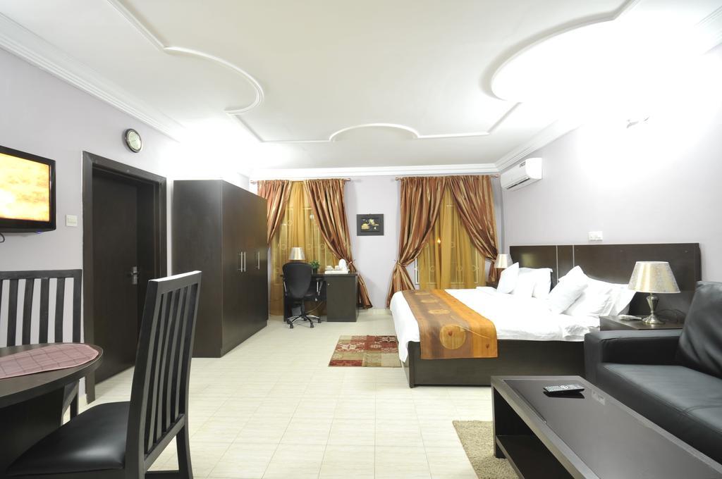 เชียร์ ลักชัวรี อพาร์ตเมนต์ แอนด์ สวีท คาร์กี Hotel อาบูจา ห้อง รูปภาพ