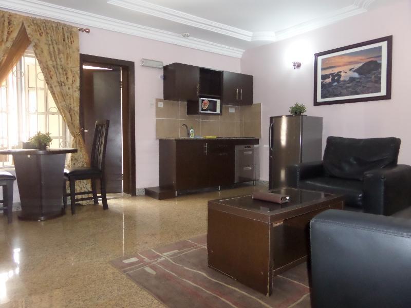 เชียร์ ลักชัวรี อพาร์ตเมนต์ แอนด์ สวีท คาร์กี Hotel อาบูจา ภายนอก รูปภาพ