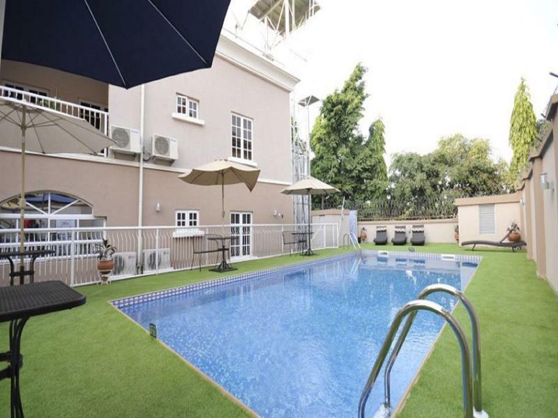 เชียร์ ลักชัวรี อพาร์ตเมนต์ แอนด์ สวีท คาร์กี Hotel อาบูจา ภายนอก รูปภาพ